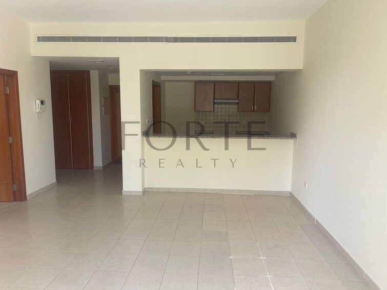 Al Dhafrah Apartment for Rent, The Greens, Dubai