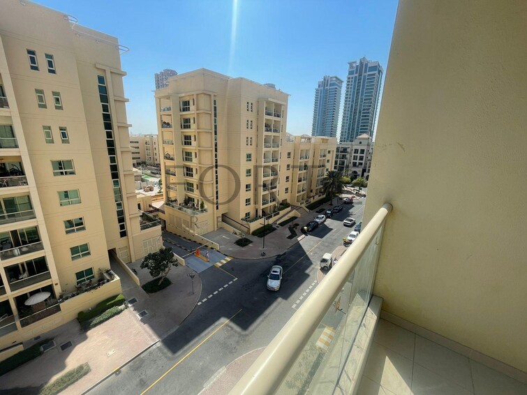 Al Dhafrah Apartment for Rent, The Greens, Dubai