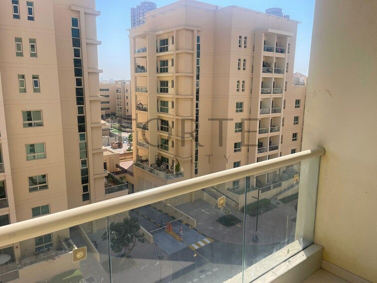 Al Dhafrah Apartment for Rent, The Greens, Dubai