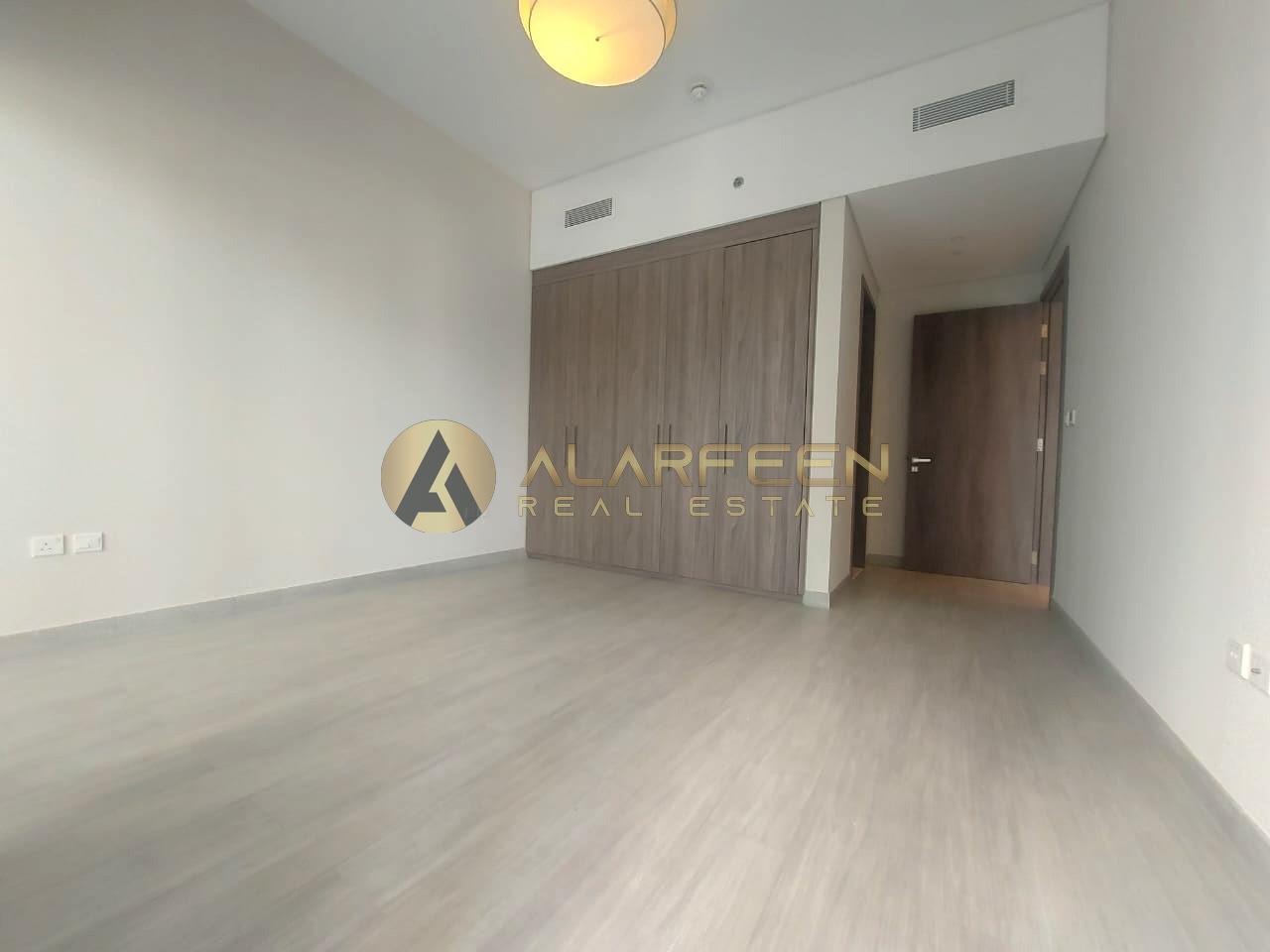 Sol Avenue Apartment for Rent, Business Bay, Dubai