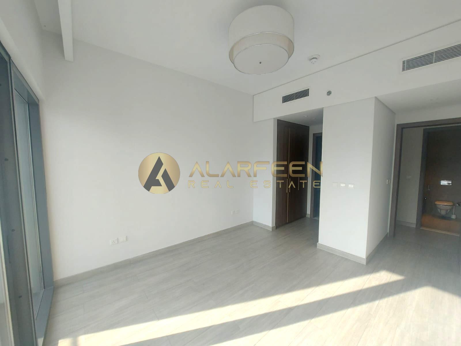 Sol Avenue Apartment for Rent, Business Bay, Dubai