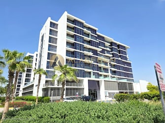 1 BR Apartment For Sale in Golf Horizon Cover Image