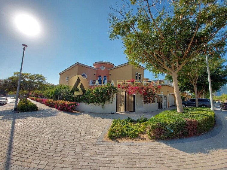  Villa for Rent, Jumeirah Park, Dubai