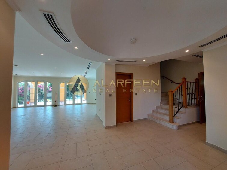  Villa for Rent, Jumeirah Park, Dubai