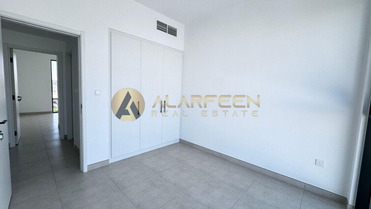 Shams Townhouses Villa for Rent, Town Square, Dubai