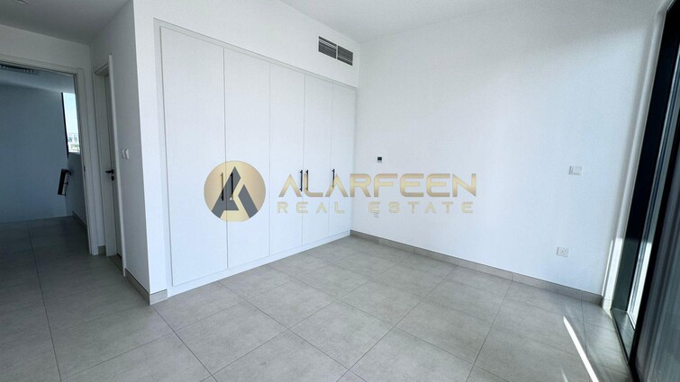 Shams Townhouses Villa for Rent, Town Square, Dubai