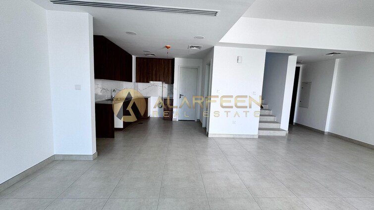Shams Townhouses Villa for Rent, Town Square, Dubai
