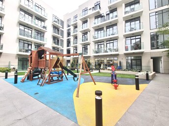 Apartment For Sale in Pantheon Elysee II