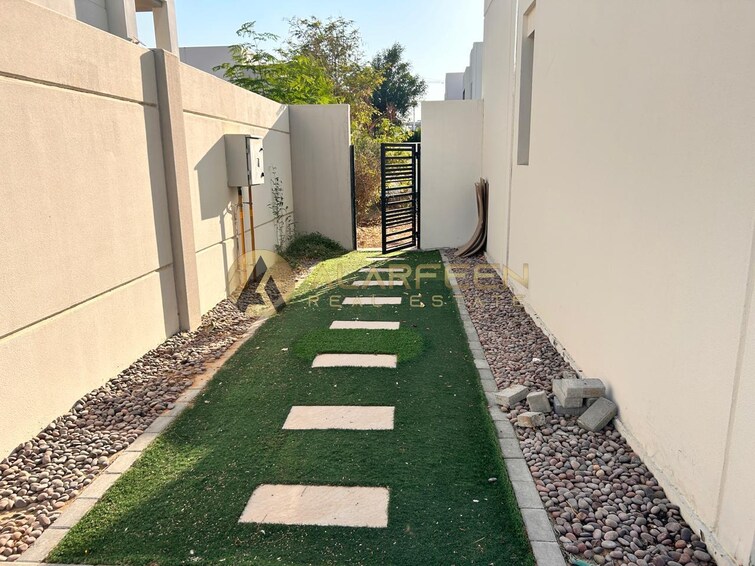 Hayat Townhouses Villa for Rent, Town Square, Dubai