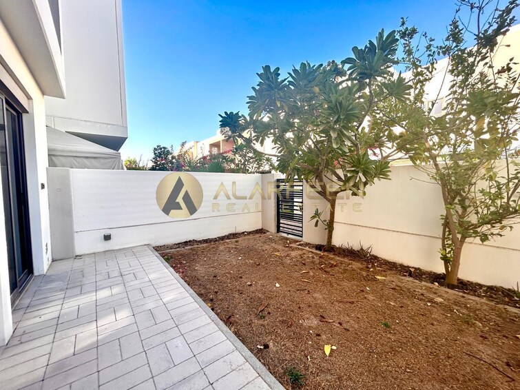 Hayat Townhouses Villa for Rent, Town Square, Dubai