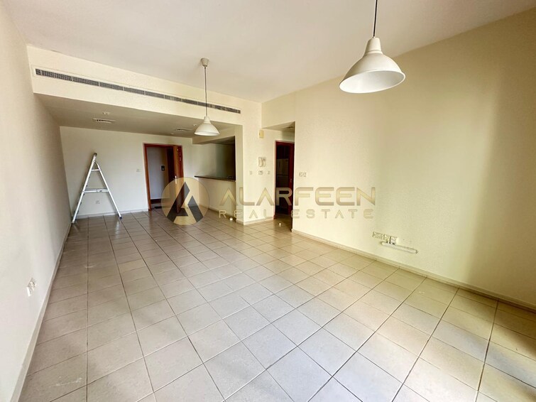 Al Dhafrah Apartment for Rent, The Greens, Dubai