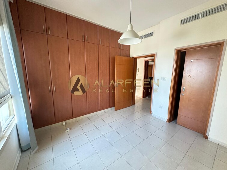 Al Dhafrah Apartment for Rent, The Greens, Dubai