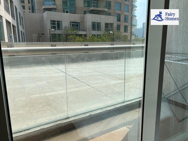 Burj Al Nujoom Apartment for Sale, Downtown Dubai, Dubai