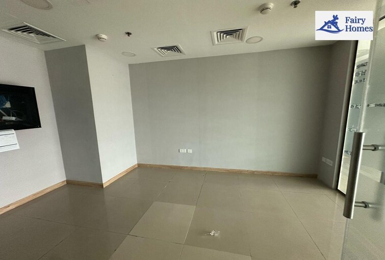 Clover Bay Tower Office Space for Rent, Business Bay, Dubai