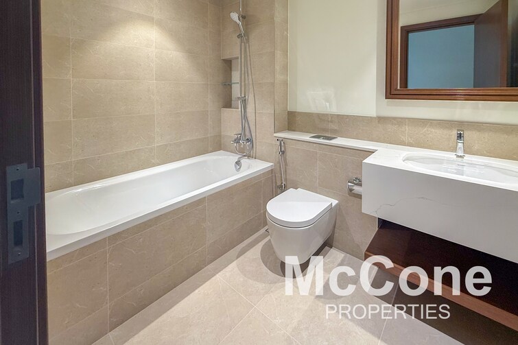 EMAAR Beachfront Apartment for Rent, Dubai Harbour, Dubai