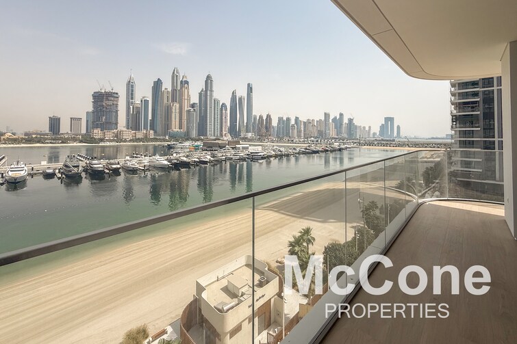 EMAAR Beachfront Apartment for Rent, Dubai Harbour, Dubai