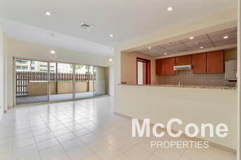 Al Dhafrah Apartment for Rent, The Greens, Dubai