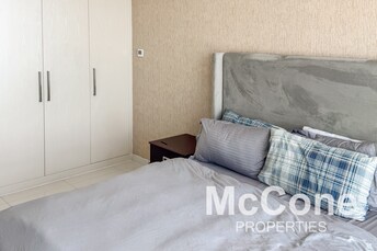 Carson - The Drive Apartment for Rent, DAMAC Hills, Dubai