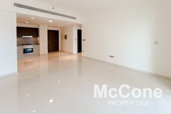 EMAAR Beachfront Apartment for Rent, Dubai Harbour, Dubai