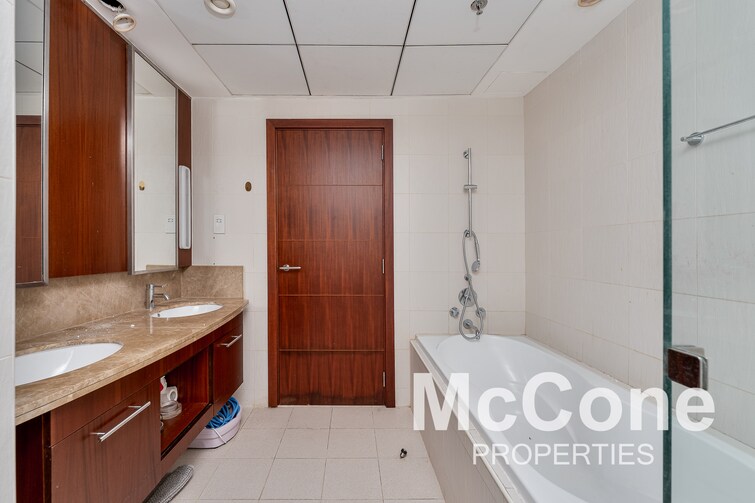 Standpoint Towers Apartment for Rent, Downtown Dubai, Dubai