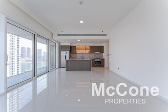 EMAAR Beachfront Apartment for Rent, Dubai Harbour, Dubai