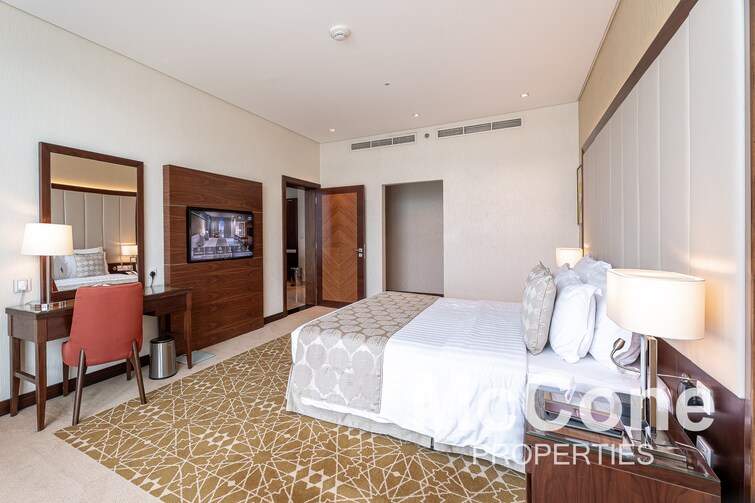 Royal Continental Suites Apartment for Rent, Business Bay, Dubai
