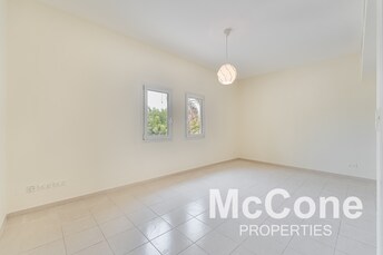  Villa for Rent, The Meadows, Dubai