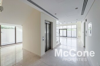 6 BR Villa For Rent in Grand Views