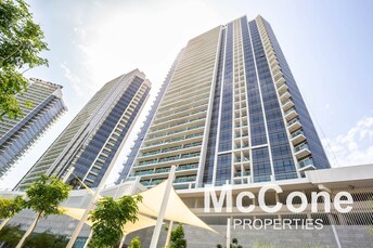 Carson - The Drive Apartment for Rent, DAMAC Hills, Dubai