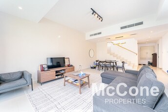 3 BR Villa For Rent in Maple 3