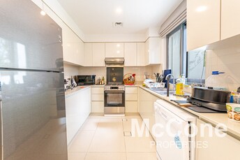 3 BR Villa For Rent in Maple 3