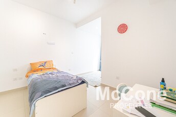 3 BR Villa For Rent in Maple 3