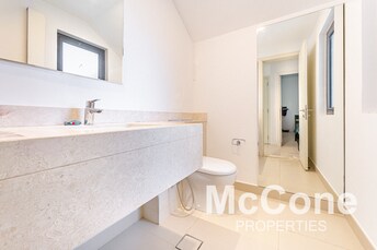 3 BR Villa For Rent in Maple 3