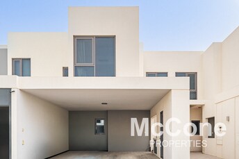 3 BR Villa For Rent in Maple 3