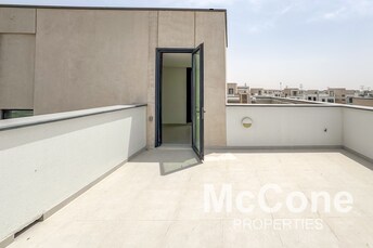 4 BR Villa For Rent in CAYA