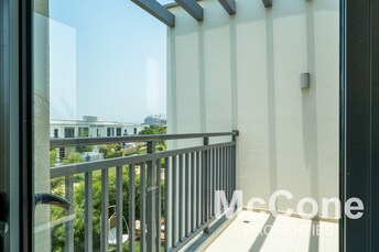 3 BR Villa For Rent in Maple 1