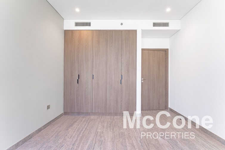 Peninsula One Apartment for Rent, Business Bay, Dubai