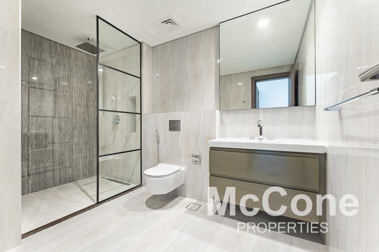 Peninsula One Apartment for Rent, Business Bay, Dubai