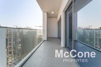 Sol Avenue Apartment for Rent, Business Bay, Dubai