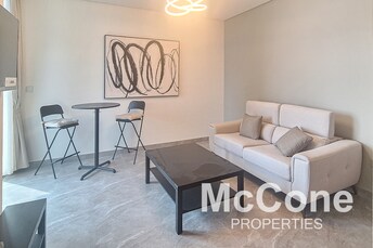 Peninsula One Apartment for Rent, Business Bay, Dubai