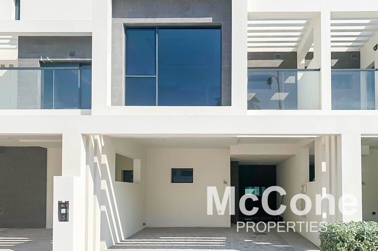  Townhouse for Rent, DAMAC Hills, Dubai