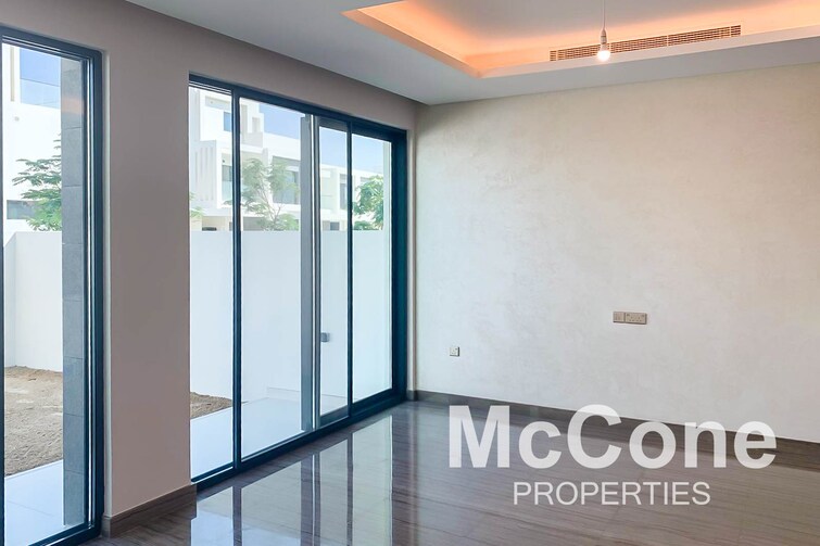  Townhouse for Rent, DAMAC Hills, Dubai