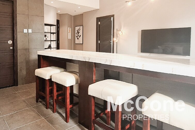 Cayan Tower Apartment for Rent, Dubai Marina, Dubai