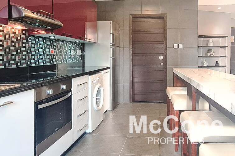 Cayan Tower Apartment for Rent, Dubai Marina, Dubai