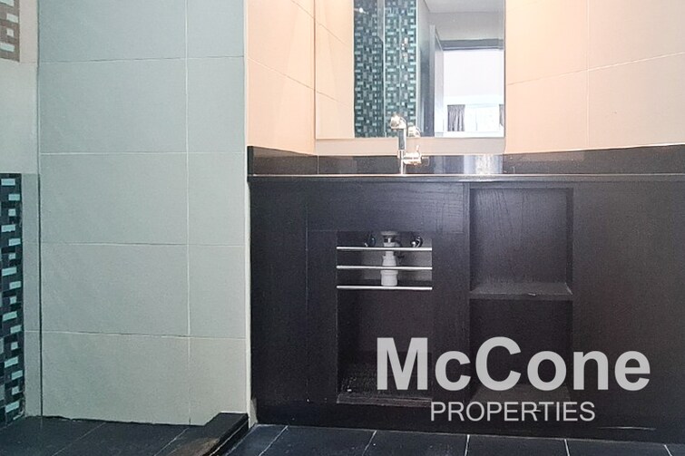 Cayan Tower Apartment for Rent, Dubai Marina, Dubai