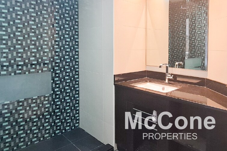 Cayan Tower Apartment for Rent, Dubai Marina, Dubai