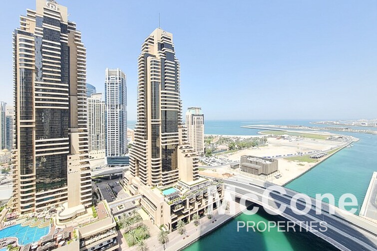 Cayan Tower Apartment for Rent, Dubai Marina, Dubai