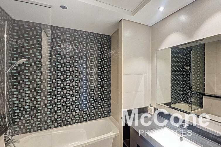 Cayan Tower Apartment for Rent, Dubai Marina, Dubai