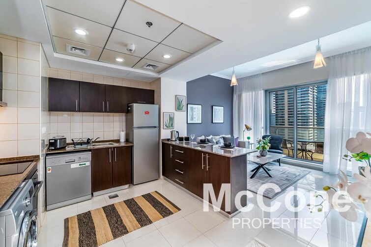 Bay Central Apartment for Rent, Dubai Marina, Dubai