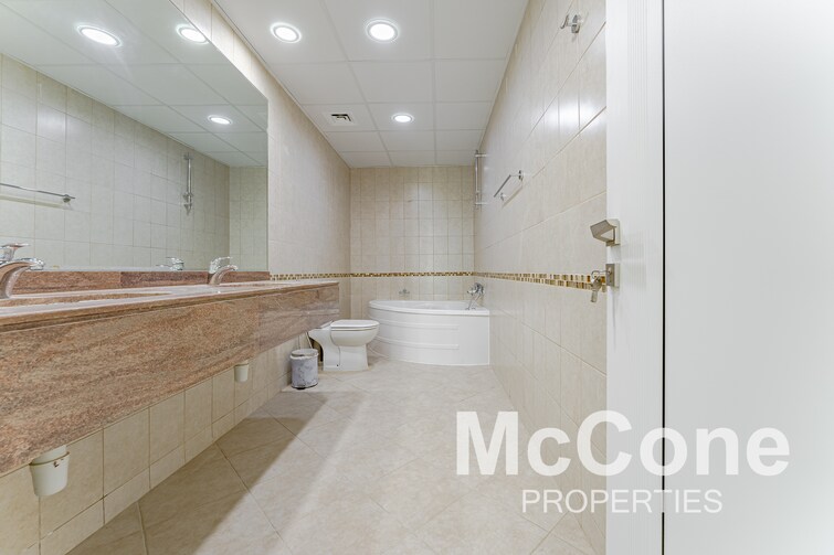 The Royal Oceanic Apartment for Rent, Dubai Marina, Dubai